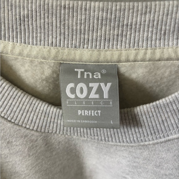 TNA Cozy Gray Fleece Sweatshirt - Picture 3 of 5
